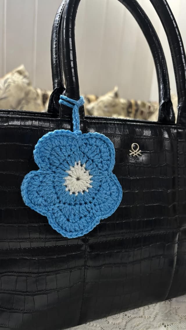 Crochet Flower EarPods Case & Bag Charm